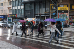 Paraná registra raios e granizo: chuva diminui sexta, mas ganha força de volta no fim de semanaParaná registra raios e granizo: chuva diminui sexta, mas ganha força de volta no fim de semana