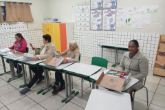 Educação como direito: aulas do Alfabetiza Paraná já começaram