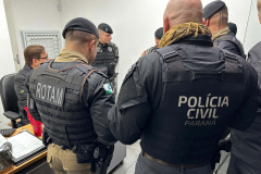 PCPR e PMPR prendem suspeitos de tiroteio entre organizações criminosas em Curitiba