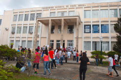 A Universidade Estadual de Ponta Grossa (UEPG) abre nesta segunda-feira (14) as inscrições para o processo seletivo simplificado para tradutor e intérprete de Libras (Língua Brasileira de Sinais) e Português. O prazo vai até 6 de fevereiro.  - Ponta Grossa, 10/01/2019  -   Foto: Arquivo ANPr