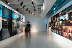 O público infantojuvenil, a partir de 11 anos, é o alvo da oficina interativa “Amarelinha Reflexiva: um tour interativo pela Bienal”, que acontecerá nesta quarta-feira (30/1) no Museu Oscar Niemeyer – MON.  -  Curitiba, 29/01/2019  -  Foto: Marcello Kawase