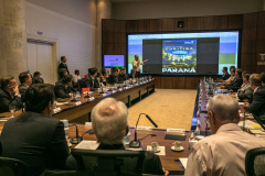 As futuras campanhas que o Governo do Paraná vai realizar para fortalecer o turismo do Paraná foram apresentadas nesta terça-feira (29) na reunião do governador Carlos Massa Ratinho Junior com o secretariado.  Curitiba,29/01/2019 - Foto: Maurílio Cheli/ANPr.  Curitiba,29/01/2019 - Foto: Maurílio Cheli/ANPr