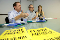 Coletiva de imprensa sobre o enfrentamento da febre amarela no Paraná. Na foto, e/d: Nestor Werner, diretor geral da Secretaria estadual da Saúde; João Crivelaro, da Superintendência em Vigilância à Saúde e Monique Costa, da Superintendência de Atenção à Saúde. -  Curitiba, 30/01/2019  -  Foto: Jaelson Lucas/anpr