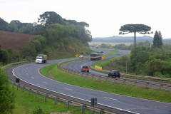 Estado discute concessões de infraestrutura com governo federal. Na área de infraestrutura, há algumas obras estruturantes que dependem de concessões, caso das rodovias do Anel de Integração, aeroportos e ferrovias.  -  Foto: Jaelson Lucas/ANPr