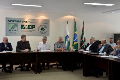 Estados do Sul querem avançar em sanidade na produção de leite. Representantes dos estados do Sul debateram nesta segunda-feira (19) tema na sede da Federação da Agricultura do Estado do Paraná (Faep), em Curitiba, com a presença dos secretários da Agricultura e Abastecimento, Norberto Ortigara, do Paraná; e de Ricardo de Gouvêa, da Agricultura e da Pesca de Santa Catarina.  -  Curitiba, 18/02/2019  -  Foto: Divulgação SEAB