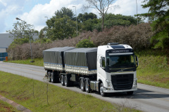 Caminhões Volvo.  -  Curitiba, 21/02/2019  -  Foto: Divulgação Volvo