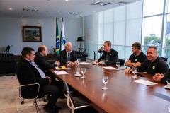 O governador em exercício Darci Piana recebe representantes SINDARUC ( Sindicatos Permissionários Centrais Abastecimento Alimentos) e o presidente da Ceasa, nesta quarta-feira (27) no Palácio Iguaçu.  Curitiba, 27/02/2019 -  Foto: Geraldo Bubniak/ANPr