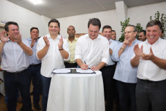 Governador Carlos Massa Ratinho Junior visita a Expo Umuarama e anuncia recursos para investimentos em infraestrutura e melhoria urbana no município. -  Umuarama, 15/03/2019  -  Foto: José Fernando Ogura/ANPr