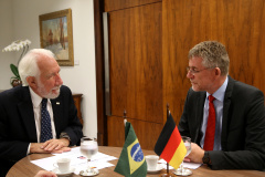 Consul Geral da Alemanha em São Paulo Axel Zeidler, e Cônsul Honorário da Alemanha em Curitiba Andreas F.H. Hoffrichter ,com o Vice-governador Darci Piana.Foto Gilson Abreu