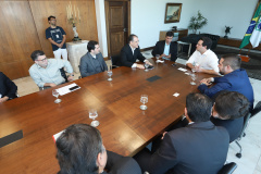 O governador Carlos Massa Ratinho Junior e o presidente da J.Macêdo, Walter Faria Junior, oficializaram nesta quinta-feira (18) a adesão da empresa ao programa Paraná Competitivo e investimentos de R$ 500 milhões em um complexo industrial de manipulação de trigo em Londrina, no Norte do Estado. Foto: Rodrigo Felix Leal/ANPr