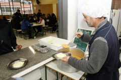 Terceira remessa de alimentos não perecíveis chega às escolas estaduais. Foto: Hedeson Alves-SEED/ Arquivo ANPr