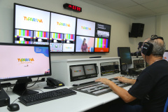 Uma nova TV Paraná Educativa entra no ar nesta terça-feira (14). A partir das 20 horas, com a estreia do programa AgroTur, a emissora deixa de retransmitir apenas a TV Cultura de São Paulo e adota uma nova grade de programação, com destaque para a promoção das belezas do Estado. Foto: José Fernando Ogura/ANPr