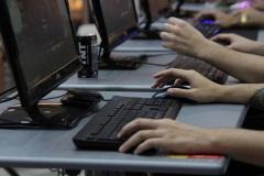Disputas dos e-games estreiam nos Jogos Universitários do Paraná.Foto:Ricardo Morante/SEET