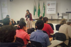 A Secretaria da Saúde do Paraná (Sesa) realiza nesta quarta-feira (29) capacitação de profissionais na 1ª Regional de Paranaguá para atualização no manejo clínico, assistência e diagnóstico da febre maculosa, porque a região já registra cinco casos da doença neste ano. No estado todo, são sete os casos confirmados e 33 notificações da doença do início do ano até agora.  -  Curitiba, 29/05/2019  -  Foto: Divulgação  SESA