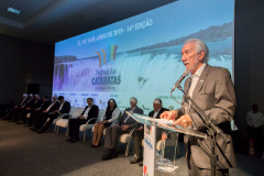 Com a presença do Vice Governador do Paraná Darci Piana, ministro do Turismo Marcelo Álvaro Antônio e o presidente da Paraná Turismo Jacob Mehl, além de outras autoridades locais, e empresários do segmento o primeiro dia de um dos maiores eventos do segmento superou as expetativas