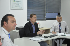 A Fomento Paraná e a Sociedade Garantidora de Crédito SGC Central se reuniram nesta terça, 18, em Curitiba, para trabalhar em uma reaproximação entre as entidades e promover adequações e melhorias para integrar processos e assim ampliar a oferta de crédito para micro e pequenas empresas no estado.  -  Cureitiba, 18/09/2019  -  Foto: Luciano Patzsch - Fomento Paraná