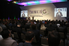 O governador Carlos Massa Ratinho Junior lançou nesta quinta-feira (27), em Foz do Iguaçu, durante o fórum internacional de inovação ThinkinG, o Paraná Inteligência Artificial (PIÁ). É o primeiro programa de inteligência artificial do Brasil focado na prestação de serviços à população.  Foto: Jaelson Lucas/ANPr