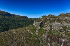 Localizado no município de Tibagi, a 200 km de Curitiba, o Parque Estadual do Guartelá abrange uma área de 798,97 hectares em meio à vegetação nativa, quedas d’água, corredeiras, formações areníticas, vales, inscrições rupestres de aproximadamente sete mil anos.Foto: Denis Ferreira Netto/SEDEST