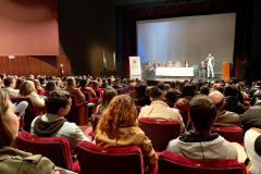 Os 310 municípios paranaenses que aderiram ao Programa Mais Médicos, do Ministério da Saúde, receberão 456 profissionais, que reforçarão a Atenção Primária nas unidades básicas de saúde. A previsão é de atendimento, em média, de 100 mil consultas por mês. Foto: Divulgação/SESA
