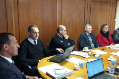 Diretores e auditores fiscais da Receita Estadual dos três Estados do Sul – Paraná, Santa
Catarina e Rio Grande do Sul – estudam documento para uniformizar os benefícios fiscais
concedidos a determinados segmentos e, com isso, diminuir eventuais perdas de receita na
arrecadação de impostos. Foto: SEFA