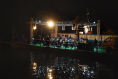 Um espetáculo de música clássica em plena Baía de Paranaguá. Foi assim uma das comemorações em alusão ao aniversário do município, o mais antigo do Paraná e que na próxima segunda-feira (29) completa 371 anos. Foto: Denis Ferreira Netto/SEDEST
