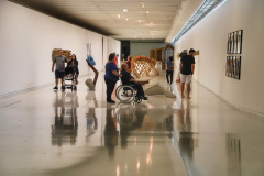 Esta é a última semana para visitar as exposições “Ivens Machado - Mestre de Obras” e “Experimentando Le Corbusier” no Museu Oscar Niemeyer. As duas ficam em cartaz até domingo, 11 de agosto. Foto: José Fernando Ogura/ANPr