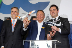 O Paraná passa a ter a maior malha aeroviária do País com o início nesta quarta-feira (07) do programa Voe Paraná. O novo pacote aéreo regional foi lançado pelo governador Carlos Massa Ratinho Junior no Aeroporto do Bacacheri, em Curitiba, e vai atender 12 cidades, de todas as regiões do Estado.Foto Gilson Abreu AENPr