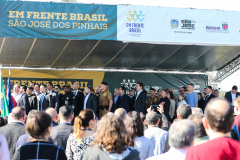 O governador Carlos Massa Ratinho Junior participa  nesta sexta-feira (30)  do projeto Em Frente Brasil - Programa Nacional de Enfrentamento à Criminalidade Violenta, criado pelo Ministério da Justiça e Segurança Pública no Parque São José em São José dos Pinhais.  30/08/2019 -Foto: Geraldo Bubniak/AEN