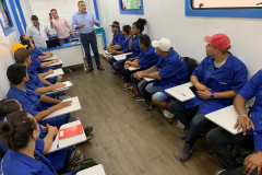  

Curitiba está recebendo mais um curso das Carretas do Conhecimento, agora de Manutenção de Motocicletas, que está sendo ofertado no bairro Tatuquara. A aula inaugural foi realizada nesta segunda-feira (16). Foto: Divulgação/SEJUF