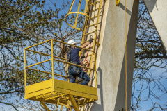 A empresa Portos do Paraná mantém treinamentos regulares para os profissionais que trabalham em locais elevados. É essencial que todos estejam paramentados com os equipamentos de proteção individual (EPI) adequados para este tipo de atividade. Termina nesta sexta-feira (11) mais um evento voltado a 34 funcionários da empresa pública que atuam nestas situações. 