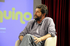 A Biblioteca Pública do Paraná inicia nesta terça-feira (22) a terceira edição da Flibi – a Festa Literária da Biblioteca, que acontece até sábado (26) em vários espaços de Curitiba e do Interior do Estado. A programação começa na própria BPP, com dois eventos: um bate-papo com o escritor paulista Marçal Aquino e a estreia de uma exposição com trabalhos de fotógrafos paranaenses. Todas as atividades têm entrada gratuita. Veja a agenda completa. Foto: Divulgação/BPP