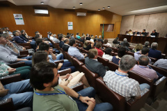 O secretário da Fazenda Renê Garcia, empossa os novos delegados regionais da SEFA.Curitiba, 25-10-19.Foto: Arnaldo Alves / AEN.