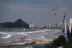 O Instituto Ambiental do Paraná (IAP) começará a coletar as amostras para os boletins semanais de balneabilidade da temporada de verão 2019/2020 já a partir do dia 18 de novembro. O primeiro boletim será disponibilizado na semana do Natal e fará um balanço de mais de 60 regiões. A expectativa é de manutenção da qualidade das águas no Litoral e nas praias artificiais e represas das costas Oeste e Norte. Foto: José Fernando Ogura/AEN