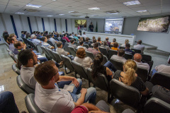 Para construir uma relação de maior confiança com investidores e clientes, a Portos do Paraná adota uma série de medidas no combate à corrupção, como forma de garantir ética e integridade no serviço público. Diretores e funcionários da empresa pública participaram nesta segunda-feira (28) de uma palestra com o controlador-geral do Estado, Raul Siqueira, sobre o Programa de Integridade e Compliance do Governo do Paraná.