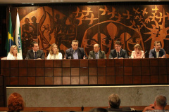 Deputados, representantes de instituições da área da odontologia, cirurgiões dentistas e população em geral participaram nesta terça-feira (29), na Assembleia Legislativa do Paraná, da audiência pública sobre Saúde Bucal: promoção, conscientização e prevenção no Paraná