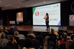 A Secretaria de Estado da Saúde (Sesa) iniciou nesta sexta-feira (1), encontros Macrorregionais para qualificação da atenção materno-infantil. O primeiro evento está sendo realizado em Cascavel, Região Oeste do Estado. Foto: Divulgação/SESA