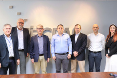 indolfo Luíz Junior; diretor de Novos Negócios e Relações Institucionais do Tecpar; fundador da Bley Energias, Cicero Jayme Bley Junior; diretor-presidente do Tecpar, Jorge Callado; diretor de Indústria e Inovação do Tecpar, Rafael Rodrigues; Jacques Depocas, Andressa Valencio Pimentel e Fabrício Moysés Polato Gonçpalves, sócios da empresa IJP.  Foto: Tecpar