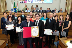 Dezessete integrantes da Polícia Científica do Paraná foram homenageados na Câmara de Vereadores de Curitiba nesta quarta-feira (13)