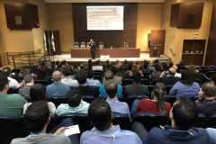 A Lei Geral de Proteção de Dados (LGPD) entra plenamente em vigor em agosto do próximo ano e exigirá adequações. Para esclarecer os reflexos da lei nas operações diárias do governo estadual, a Controladoria-Geral do Estado (CGE), em parceria com a Celepar, reuniram especialistas no assunto e servidores de diversos órgãos estaduais para debaterem as mudanças exigidas por essa legislação. O encontro foi terça-feira (26). Foto:CGE