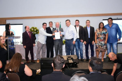 O Governo do Estado vai destinar R$ 1,3 milhão para a construção do centro cirúrgico da Santa Casa de Cambará. O secretário de Estado da Saúde Beto Preto e o vice-governador Darci Piana estiveram na cidade e comunicaram o investimento que vai reforçar o atendimento de média e alta complexidade na região.
Foto: SESA