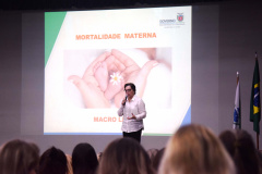 O alerta para o cuidado com o preenchimento de dados foi uma das instruções reforçadas aos profissionais da área da saúde que es reuniram sexta-feira (6), em Curitiba. Foi o quarto encontro macrorregional voltado ao tema: Atenção à Saúde da Mulher e da Criança: inovar para avançar, promovido pela secretaria de Estado da Saúde. Foto:SESA