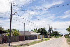 Para o Verão Maior no Paraná, foram executadas mais de cem obras de melhoria do sistema elétrico, em Paranaguá, Matinhos, Morretes, Guaratuba e outras localidades que atraem a visitação de turistas nesta época do ano. As ações incluem a substituição de 27 quilômetros de fiação, a instalação de 62 novos transformadores e de 31 religadores de rede, em municípios do litoral paranaense. 
Foto: Copel