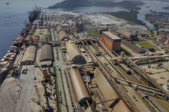  Janeiro é mês em que a produção se desenvolve no campo e a empresa pública Portos do Paraná aproveita para fazer manutenções e se preparar para movimentar a produção quando chegar o período de safra. Os silos públicos e as estruturas de uso comum aos terminais operadores do Corredor de Exportação do Porto de Paranaguá passam por uma revisão para operar a todo vapor, em 2020.Foto: José Fernando Ogura/AEN