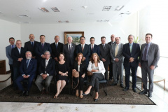 O vice-governador Darci Piana e o secretário de Estado da Saúde, Beto Preto, receberam o presidente do Conselho Federal de Medicina (CFM), Mauro Luiz Ribeiro, e a cúpula diretiva da entidade, nesta quarta-feira (15), no Palácio Iguaçu