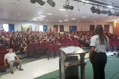 A Polícia Civil do Paraná (PCPR) participou da abertura da semana pedagógica promovida pela pela Secretaria de Educação, Cultura e Esporte nesta segunda-feira (3), na Universidade Federal do Paraná, sede de Matinhos, no Litoral do Estado. Cerca de 400 educadores da rede municipal estiveram presente no evento.
Foto: PCPR