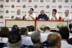 O governador Carlos Massa Ratinho Junior participa nesta quarta-feira (05) do Show Rural Coopavel, em Cascavel, no Oeste do Paraná. Às 15 horas, Ratinho Junior recebeu a imprensa para entrevista coletiva. O encontro será na estruturação de administração do evento. Em seguida, o governador visitará os estandes da feira.
Foto Gilson Abreu/Aen
