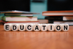 As universidades estaduais paranaenses estão ofertando quase 9 mil vagas em diversos cursos de línguas para 2020, destinados à comunidade universitária e abertos à participação
da população. Foto: SETI