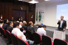 As empresas selecionadas para participar do Living Lab do Instituto de Tecnologia do Paraná (Tecpar) formalizaram seu ingresso ao programa nesta quarta-feira (19). A partir da assinatura do contrato as companhias vão instalar seus equipamentos no Câmpus CIC do Tecpar, em Curitiba, que vai funcionar como um laboratório a céu aberto para testar as inovações em parceria com o instituto. Foto: Tecpar