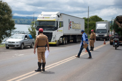 Adapar reforça trabalho nas divisas interestaduais. Foto:Marcelo Rossi