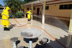 Desinfecção em asilos e hospitais combate coronavírus no Paraná. Foto: Sanrpar